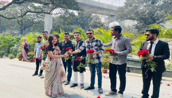 সোনারগাঁও ইউনিভার্সিটিতে নবীন বরণে ছাত্রদল